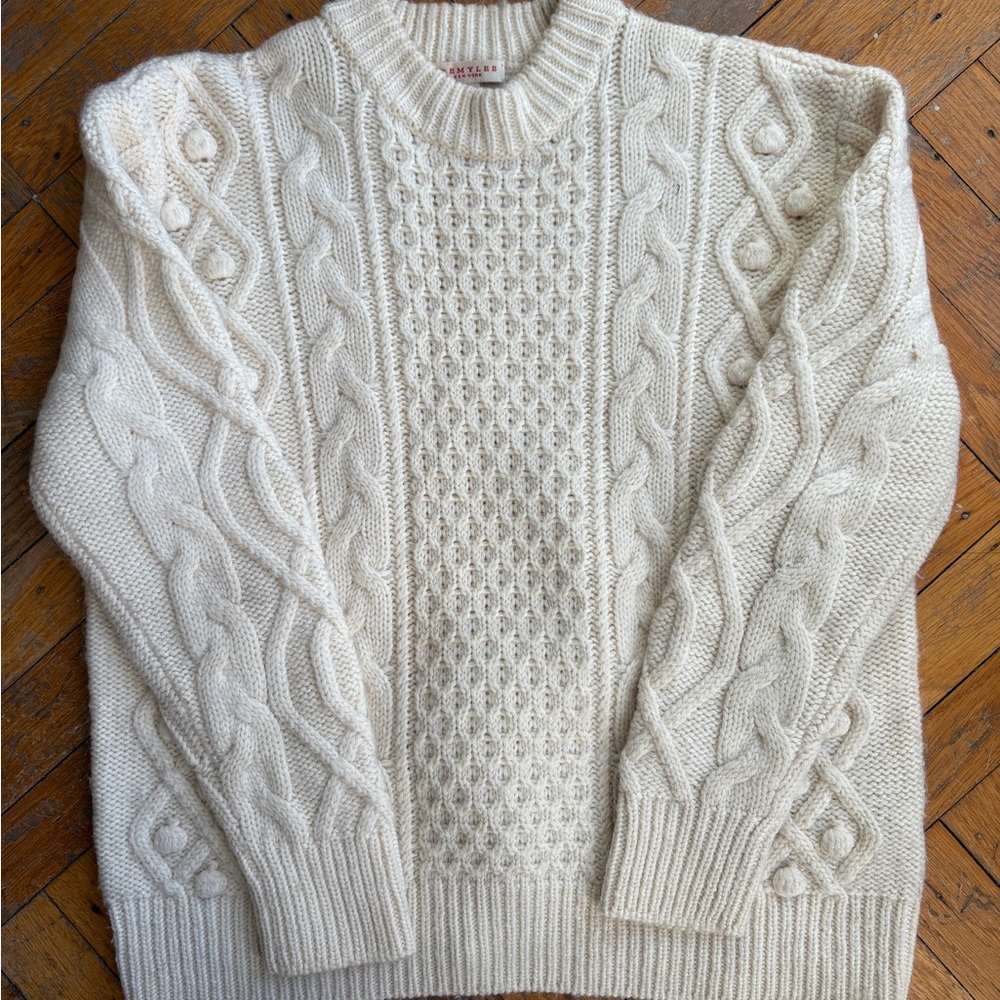 Elegant Cable Knit Sweater - Cream